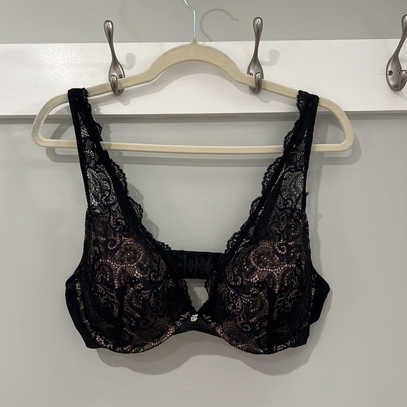 Lace Contour Plunge Bra 36D - Picture 2 of 4